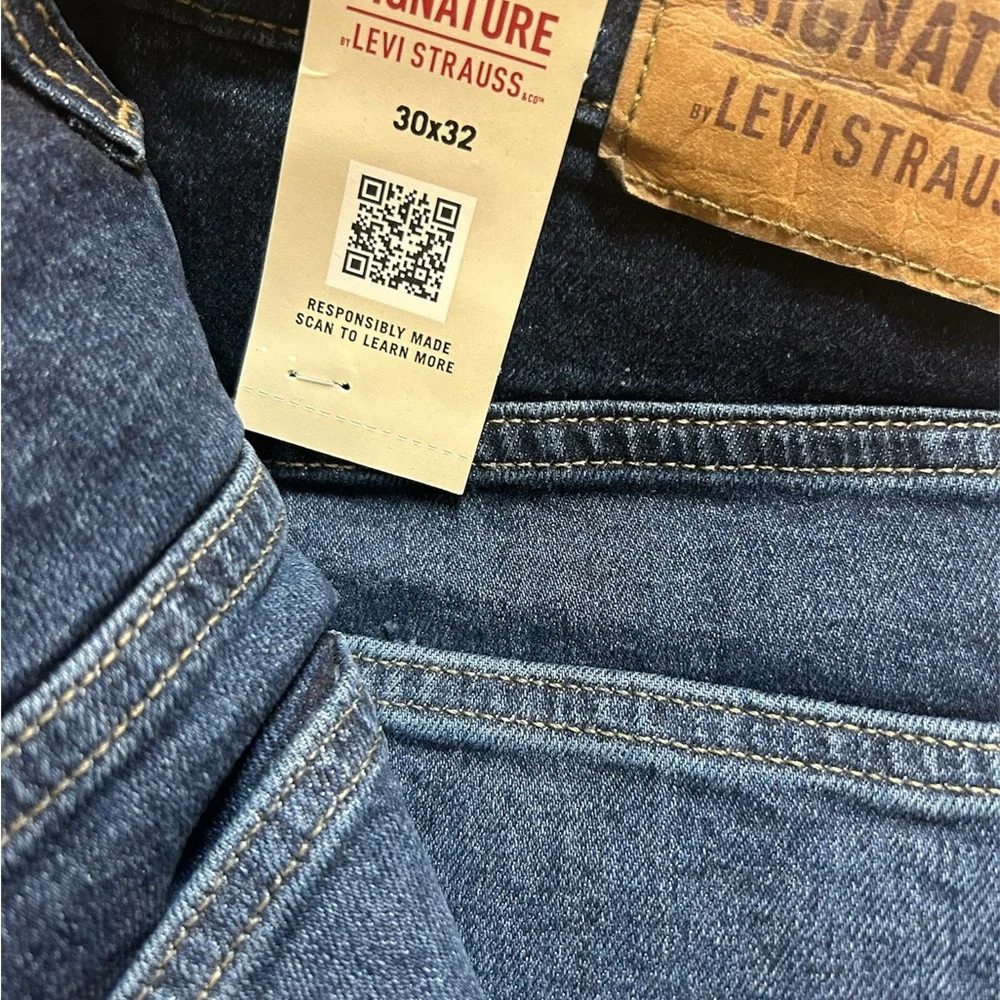 Signature by Levi Strauss Men's Relaxed Denim Jeans